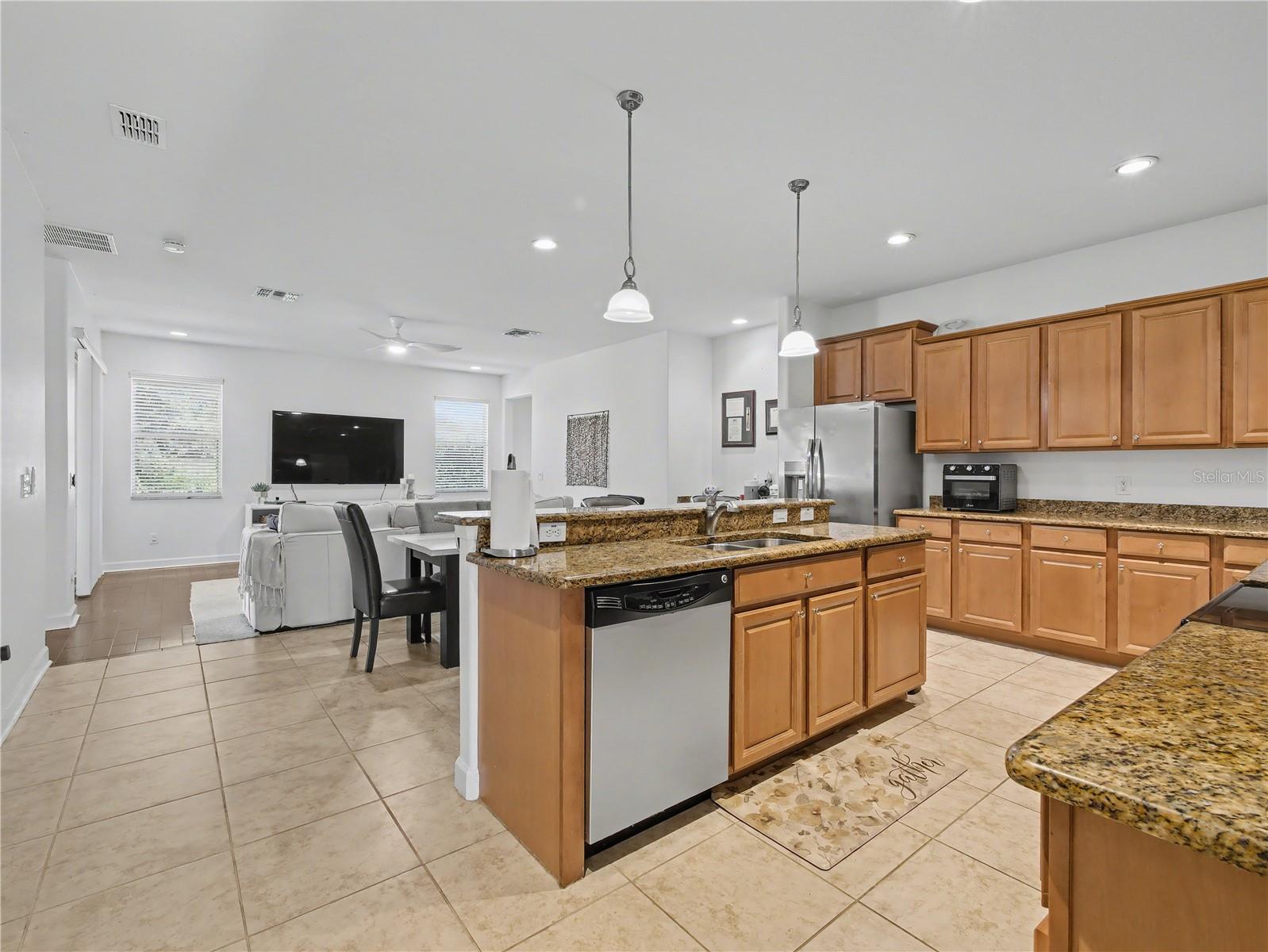 CLERMONT NOTTINGHAM AT LEGENDS - Residential Lease