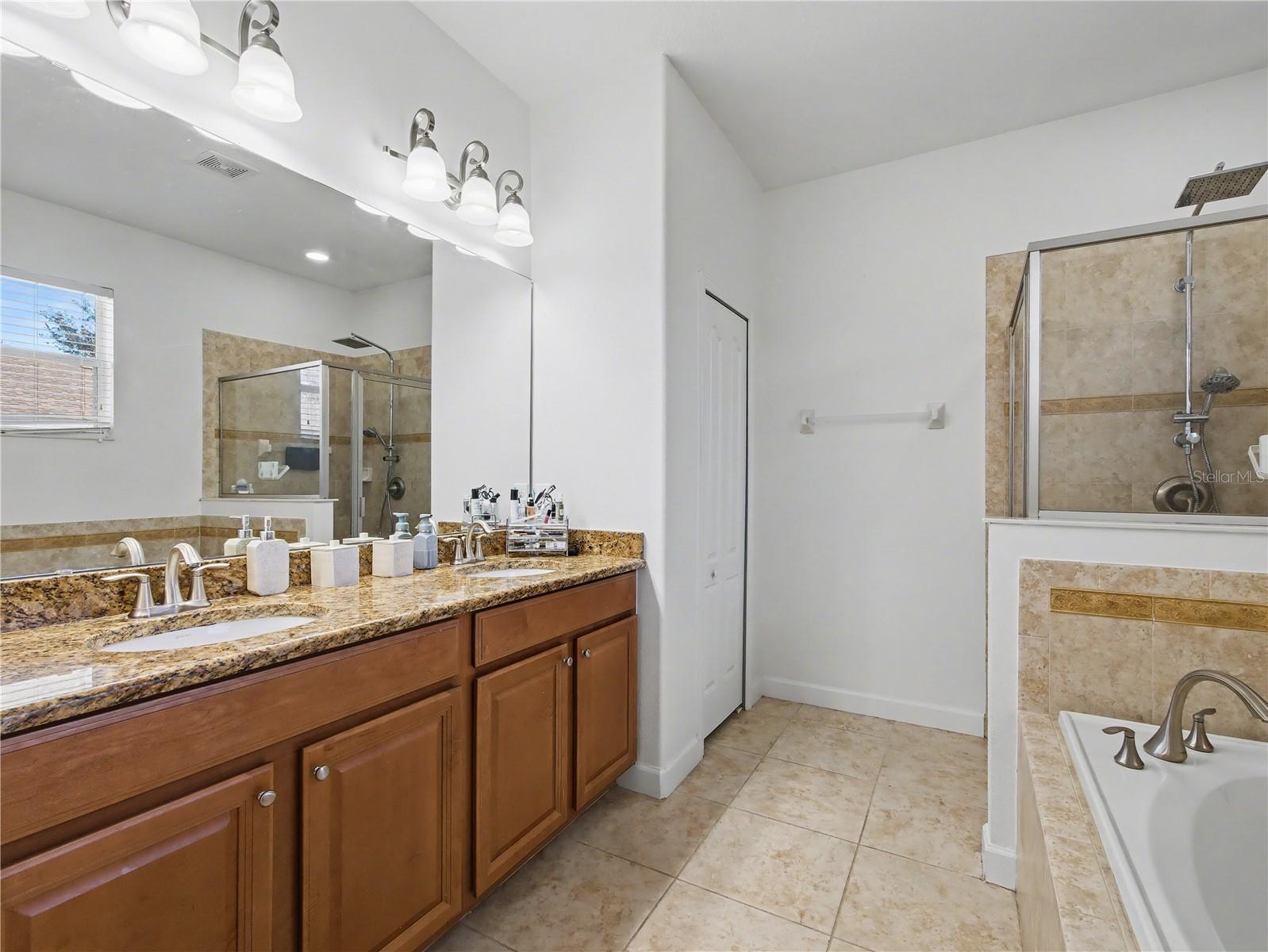 CLERMONT NOTTINGHAM AT LEGENDS - Residential Lease