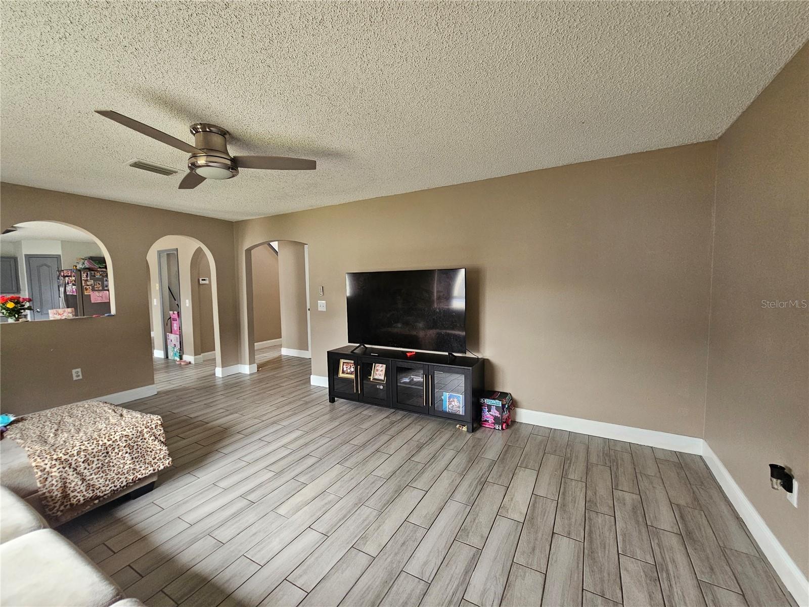 2235 RABENTON ROAD