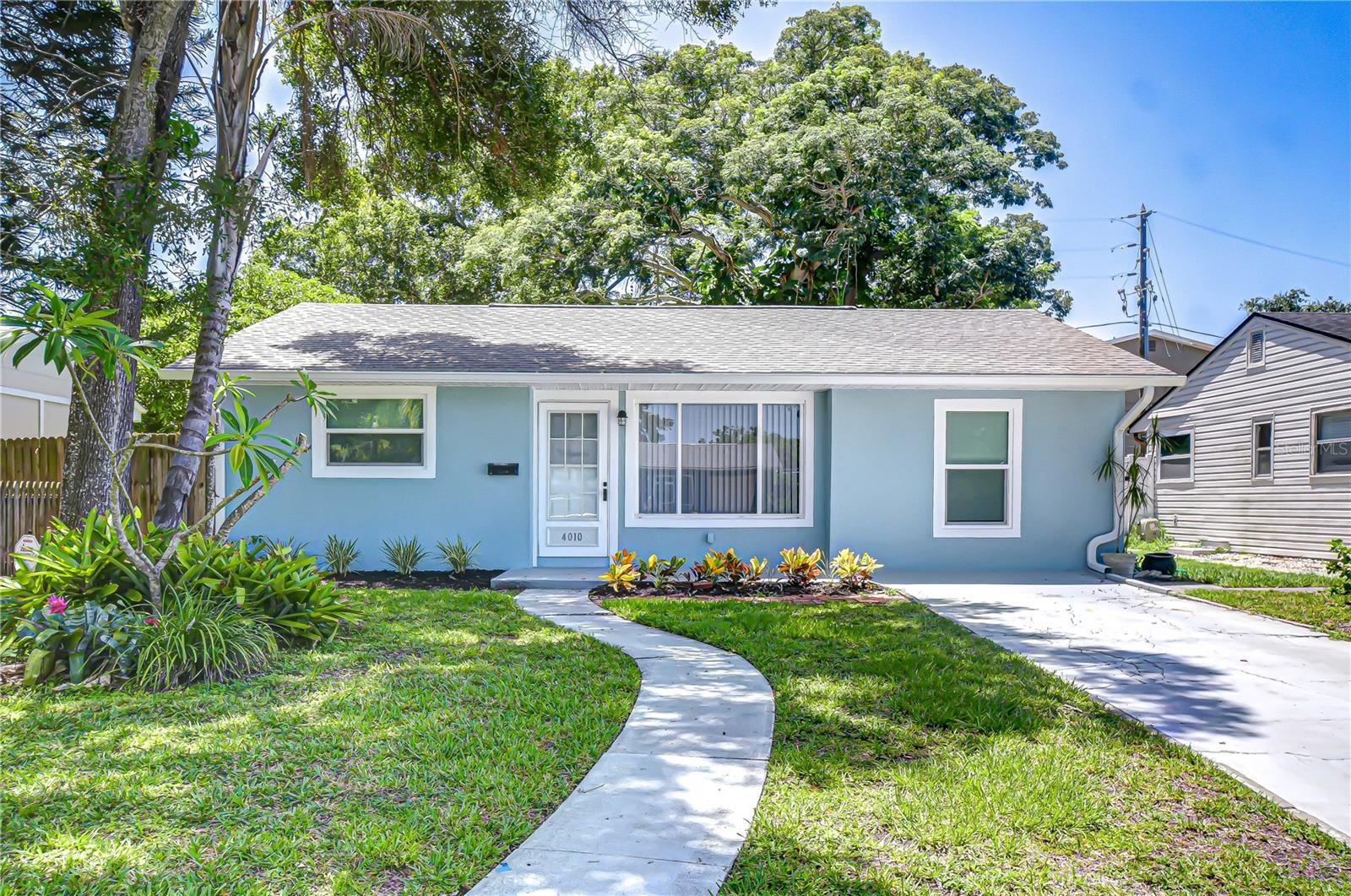 A sweet and tastefully updated home in the United Central neighborhood. Everything inside is new and ready to welcome a new family. This 3 bedroom 2 bath home features a split floor plan, new vinyl flooring and a true master bedroom with ensuite. There is a great bonus sunroom just off the kitchen area which can double as an office area or a reading room! Enjoy a large and fully fenced in back yard as well! Plenty of room for the kids and fido in a wonderful community and neighborhood.