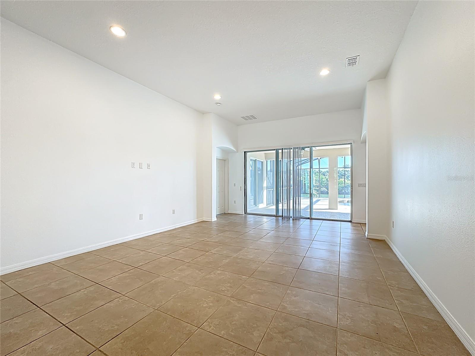 BELLALAGO PH 4P - Residential Lease