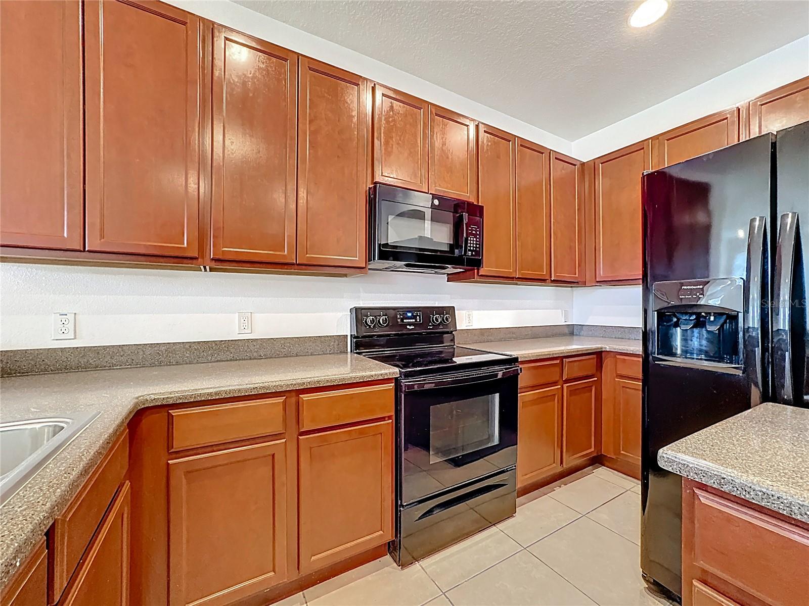 BELLALAGO PH 4P - Residential Lease