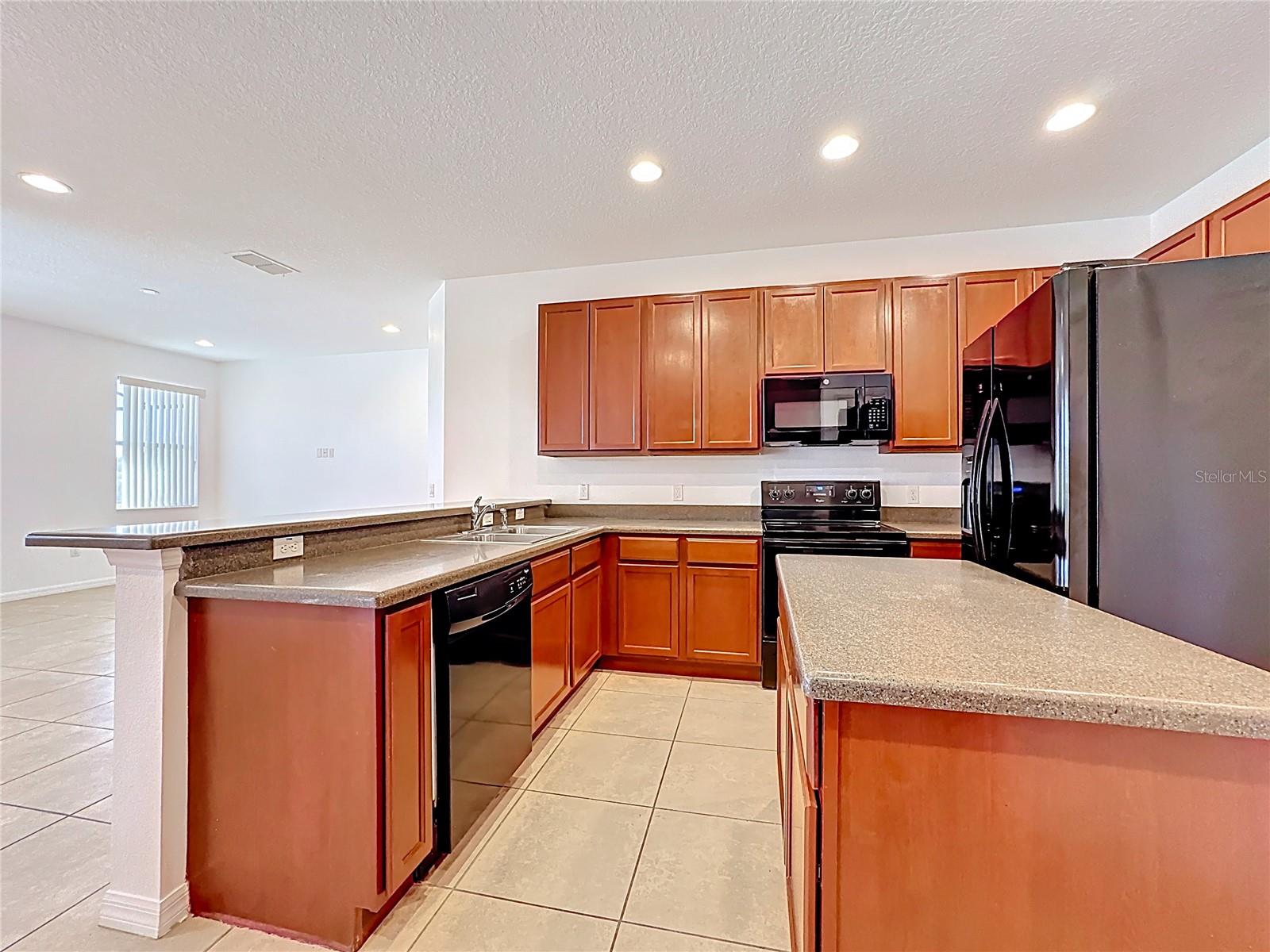 BELLALAGO PH 4P - Residential Lease