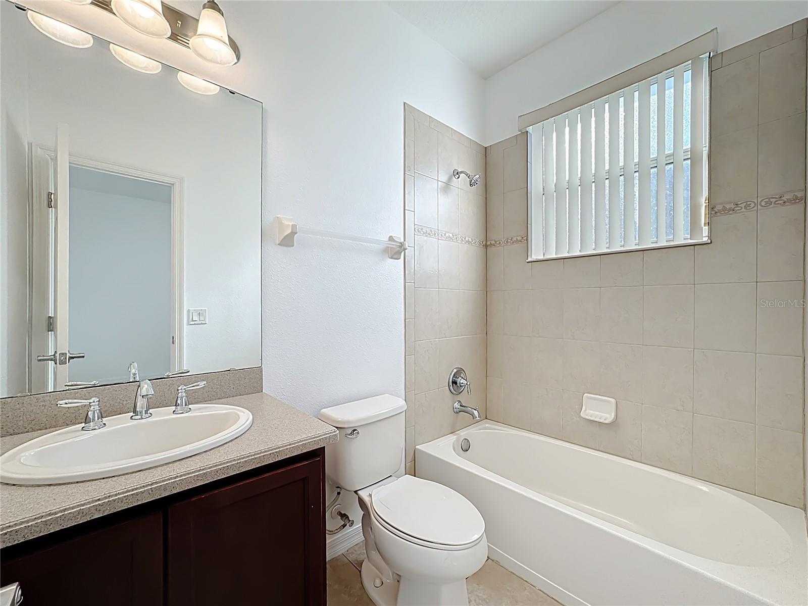 BELLALAGO PH 4P - Residential Lease