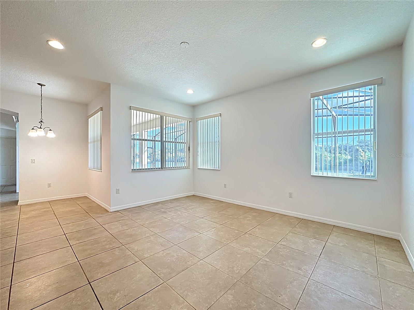 BELLALAGO PH 4P - Residential Lease