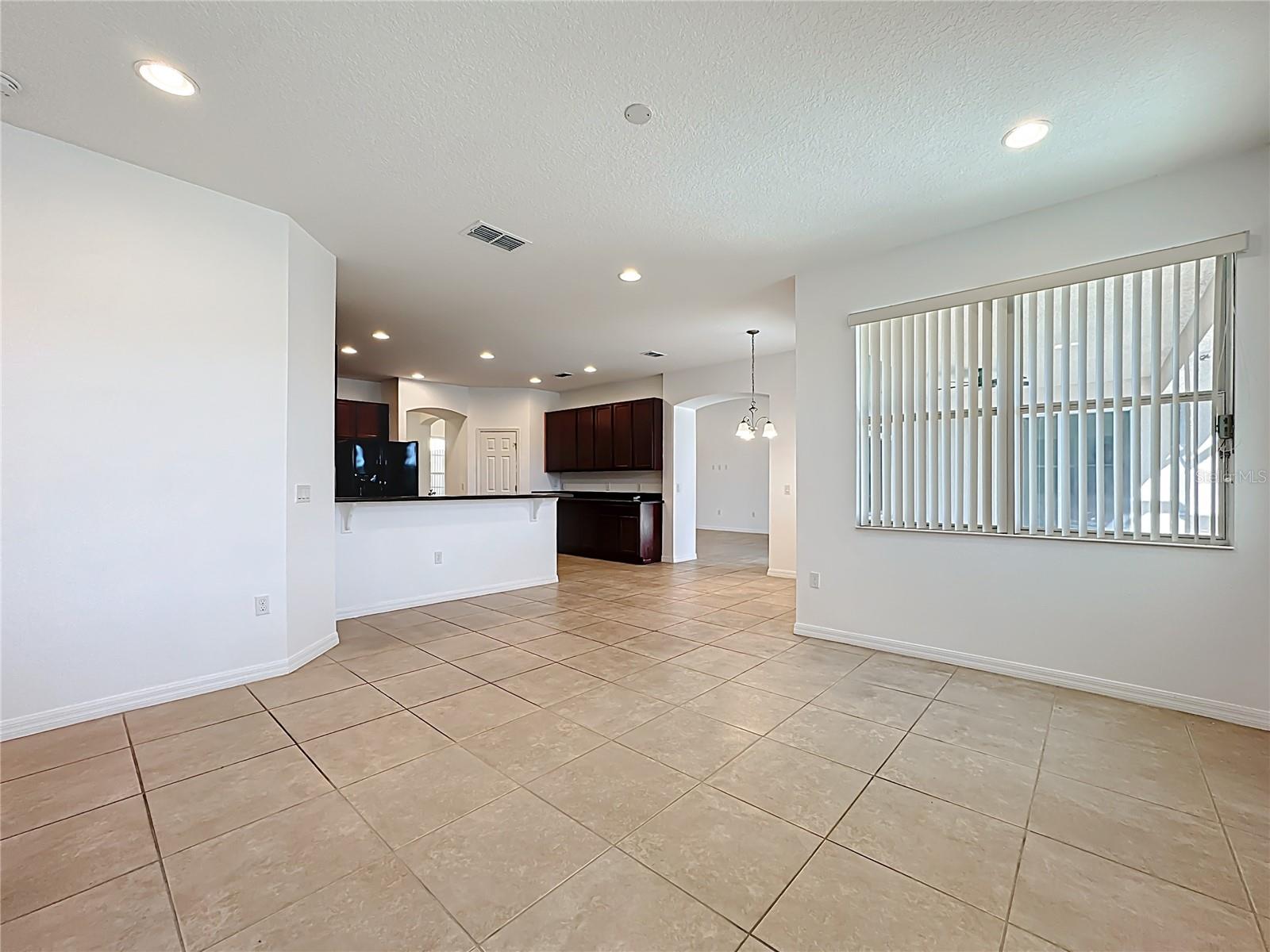 BELLALAGO PH 4P - Residential Lease