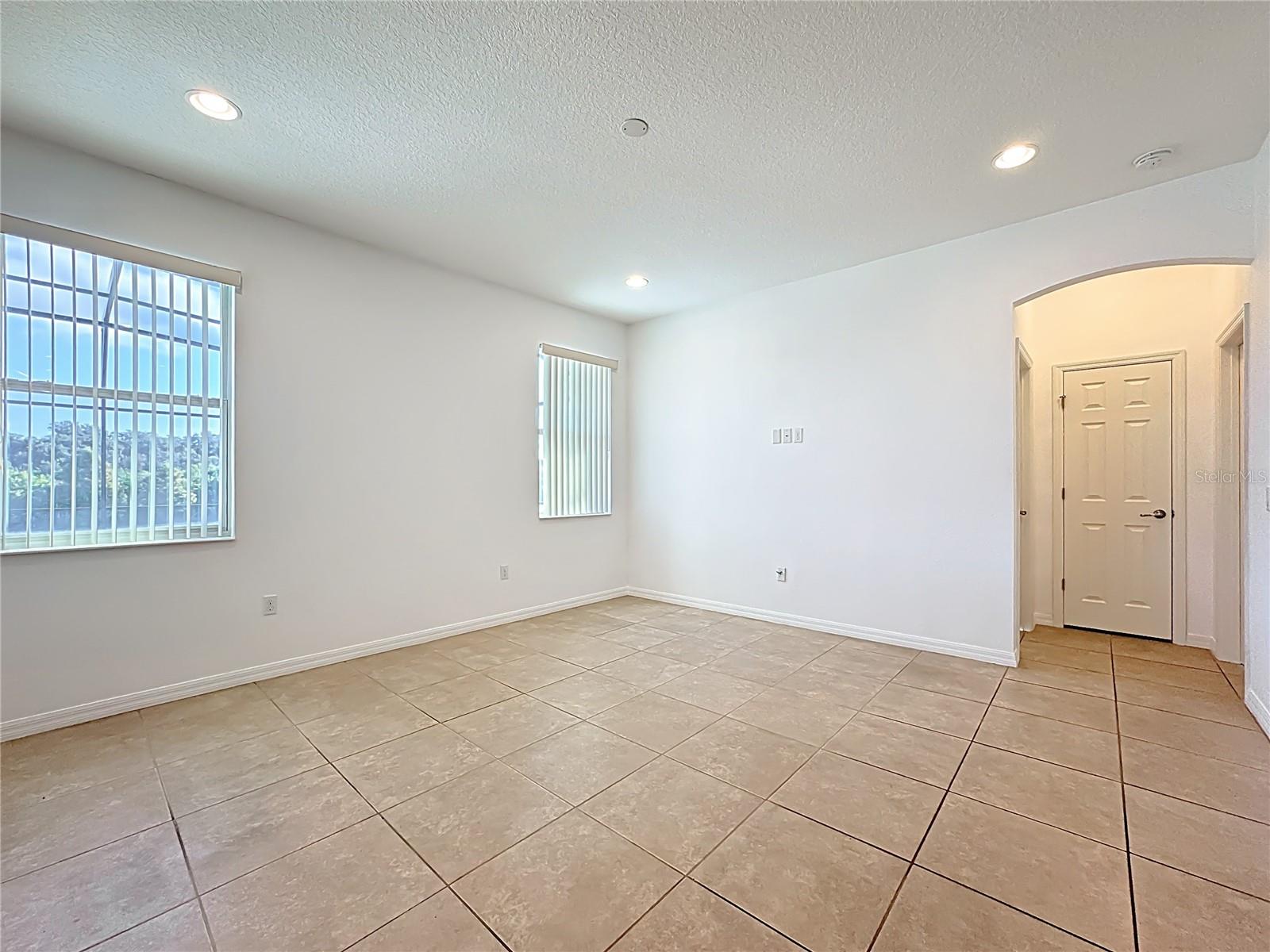 BELLALAGO PH 4P - Residential Lease