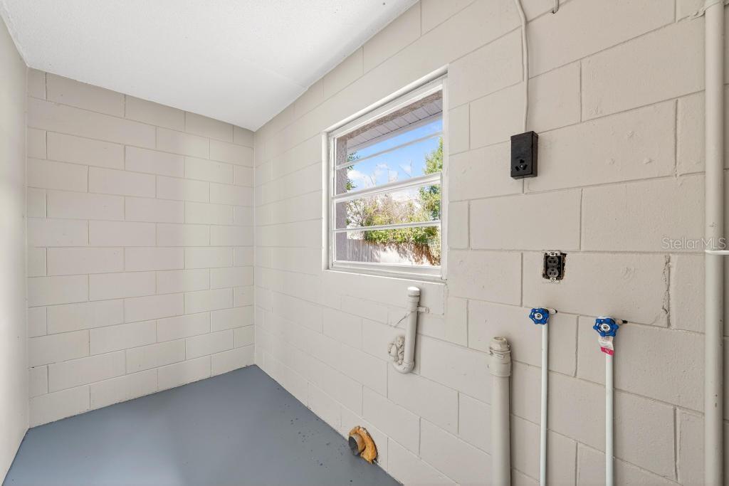 LAKE HARRIET ESTATES - Residential