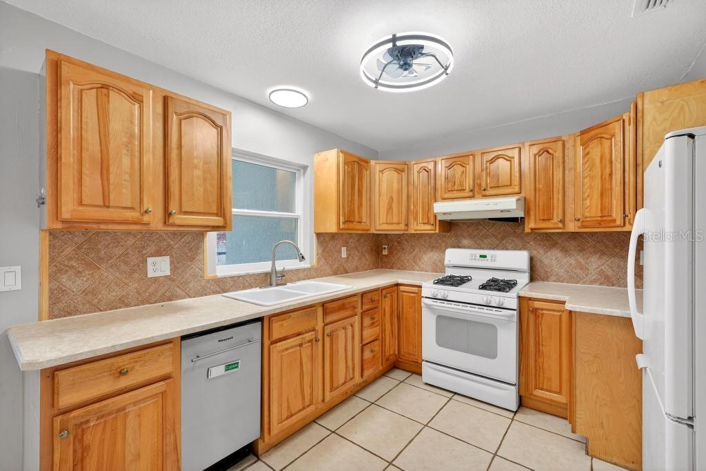 LAKE HARRIET ESTATES - Residential