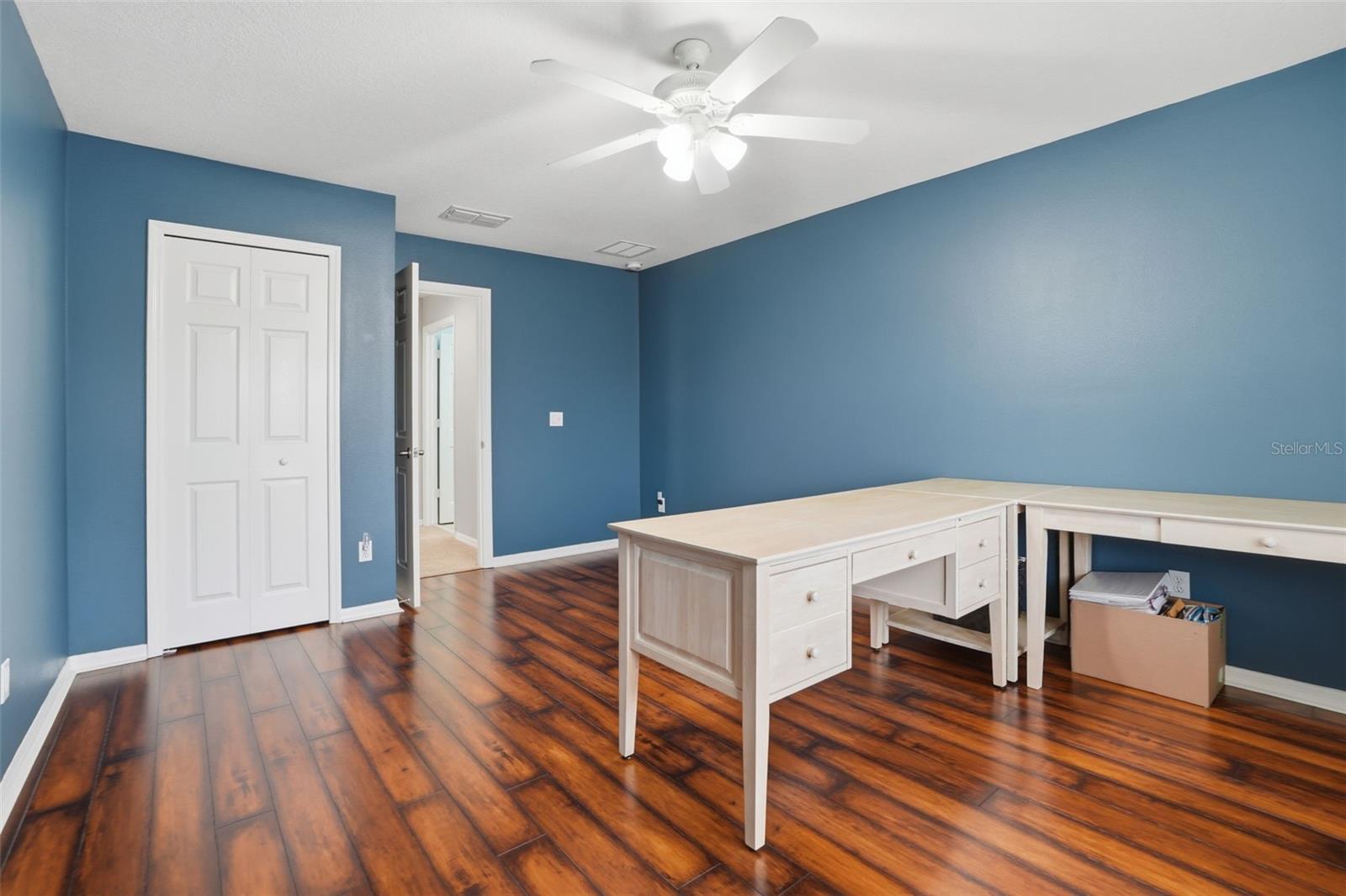 CLIFTON PARK - Residential