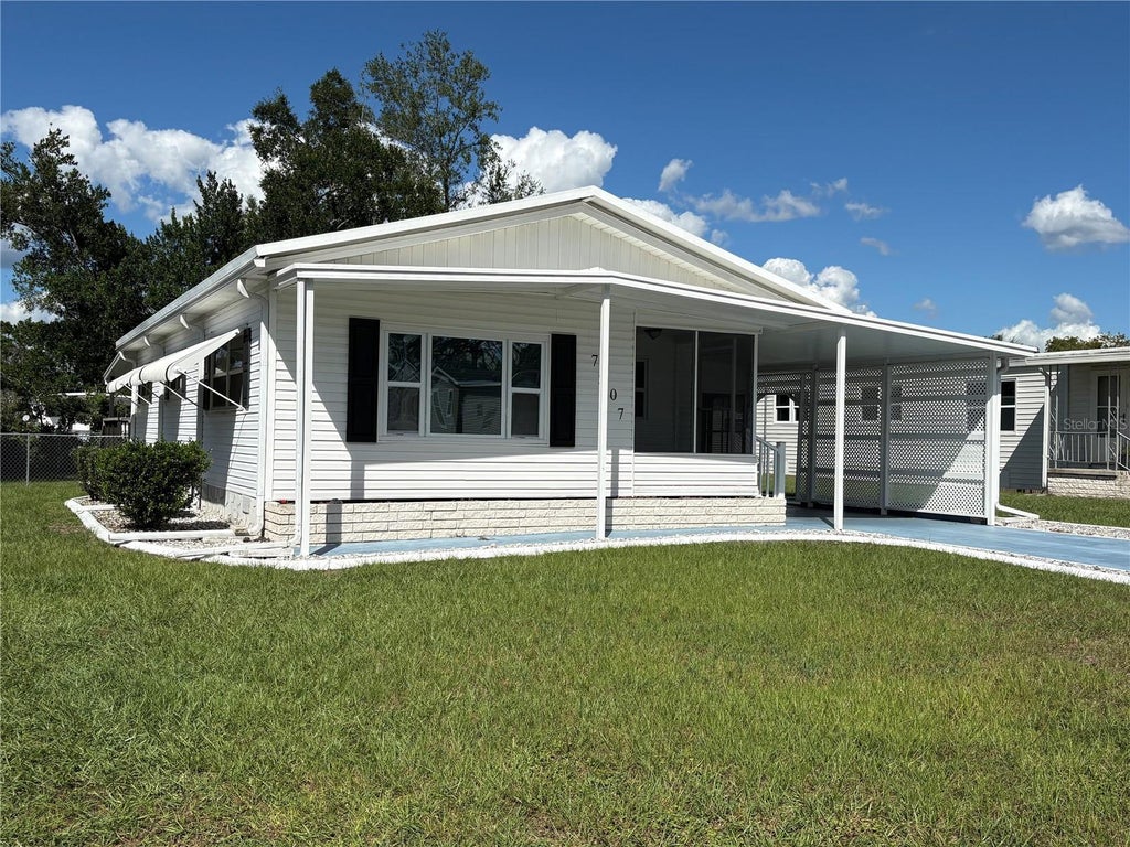 Photo of 7507 Dinsmore Street, Brooksville, FL 34613 (MLS # W7890326)