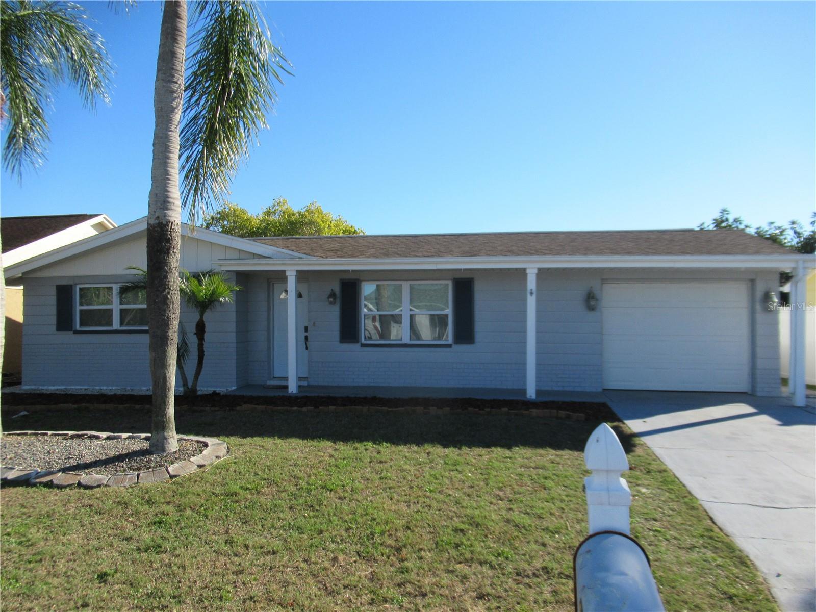 BEACON SQUARE UNIT 21-B PB 11 PG 4 LOT 2582 - Residential