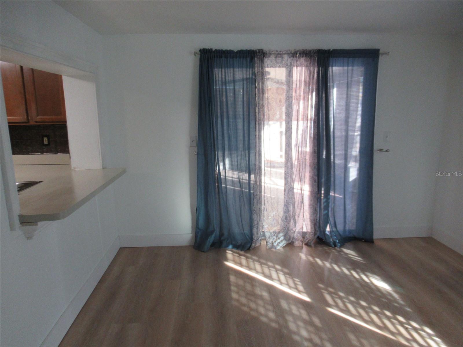 BEACON SQUARE UNIT 21-B PB 11 PG 4 LOT 2582 - Residential