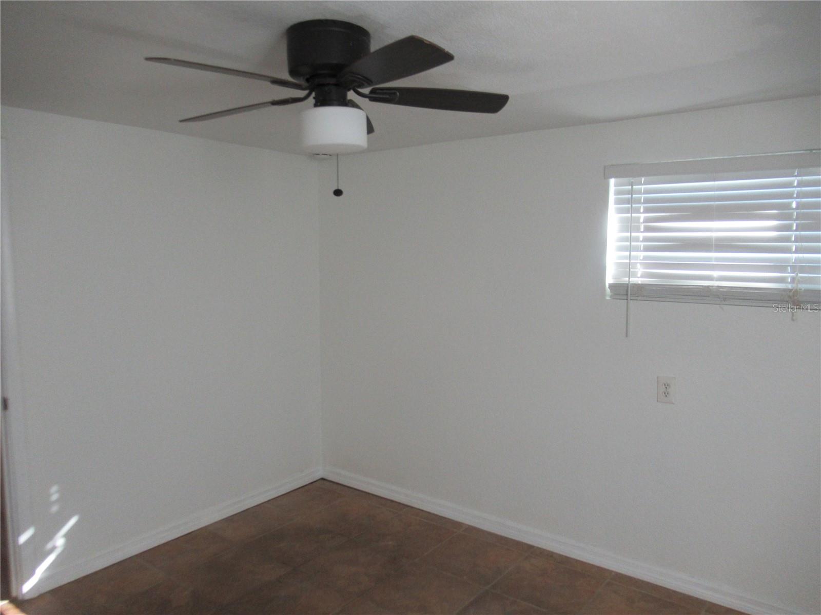 BEACON SQUARE UNIT 21-B PB 11 PG 4 LOT 2582 - Residential