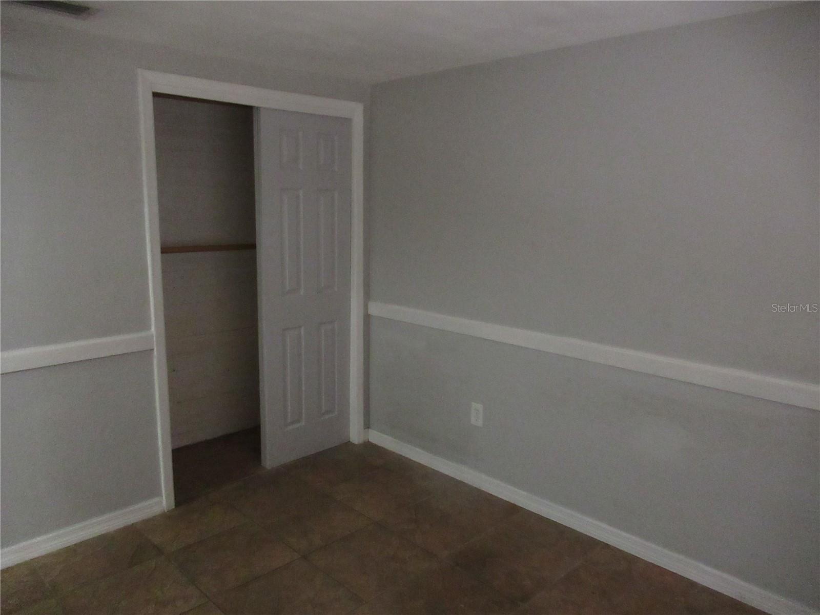 BEACON SQUARE UNIT 21-B PB 11 PG 4 LOT 2582 - Residential