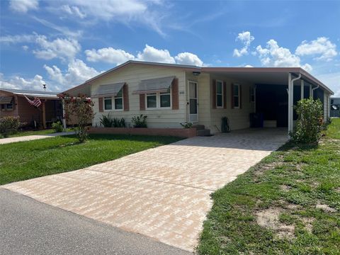 A home in LAKELAND