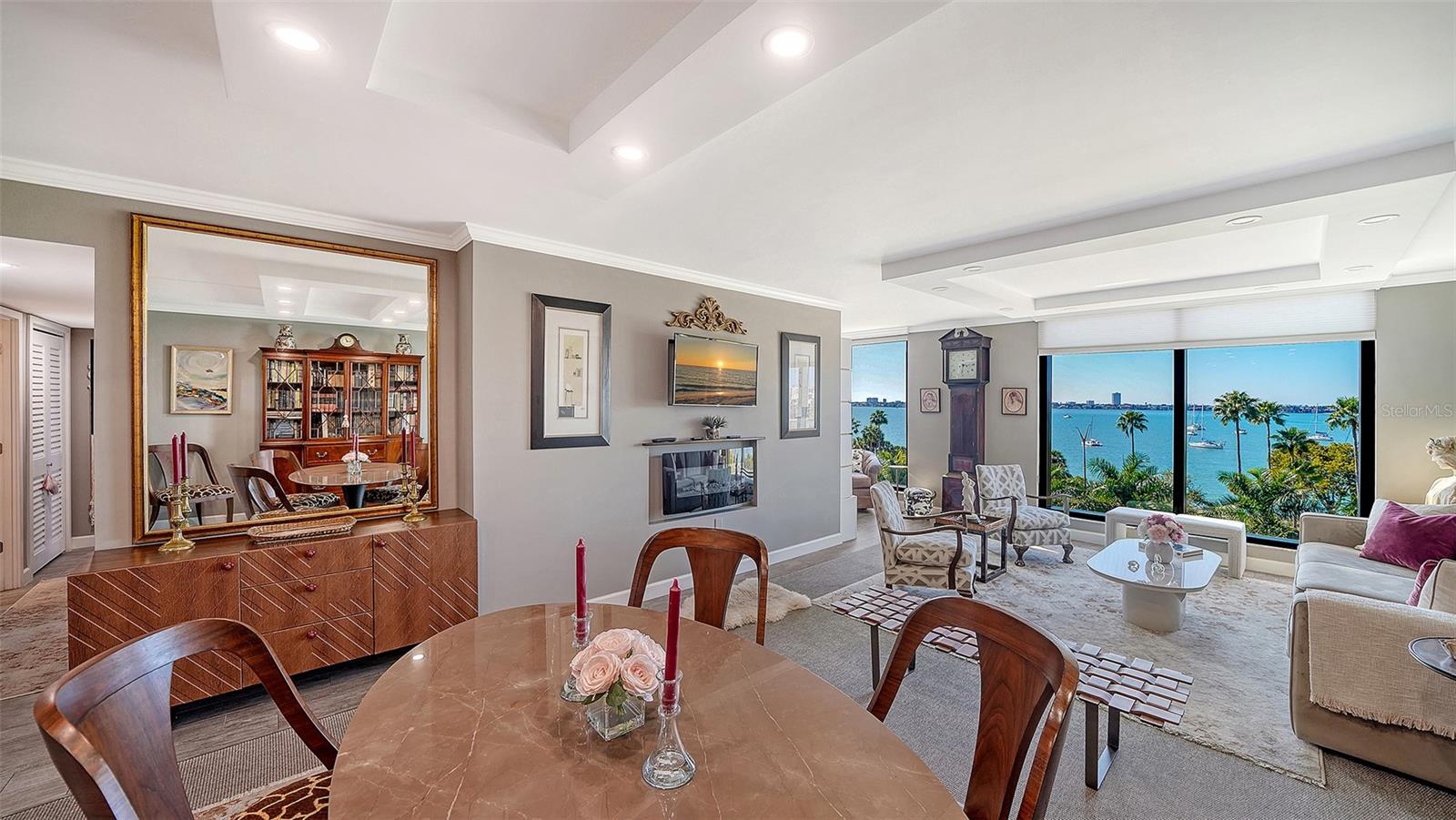 ESSEX HOUSE - Residential