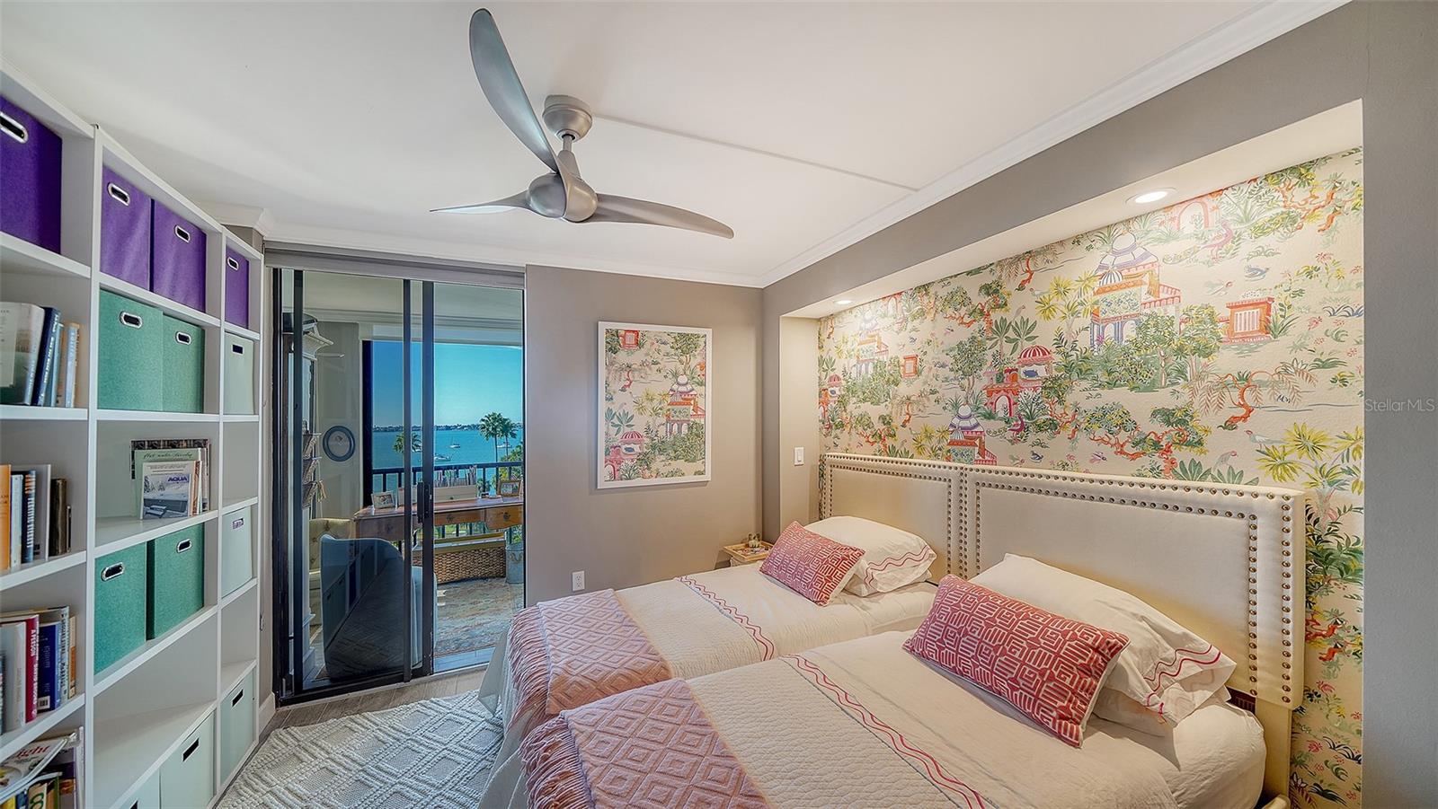 ESSEX HOUSE - Residential