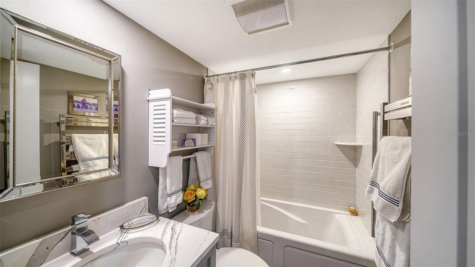 ESSEX HOUSE - Residential