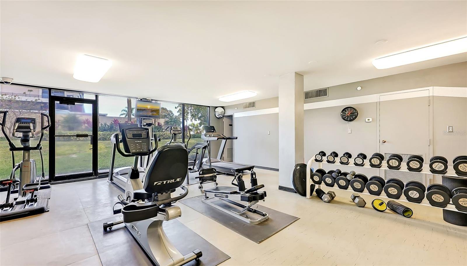 ESSEX HOUSE - Residential