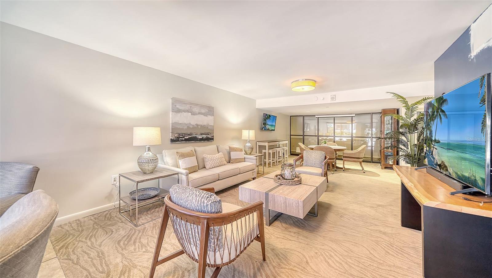 ESSEX HOUSE - Residential