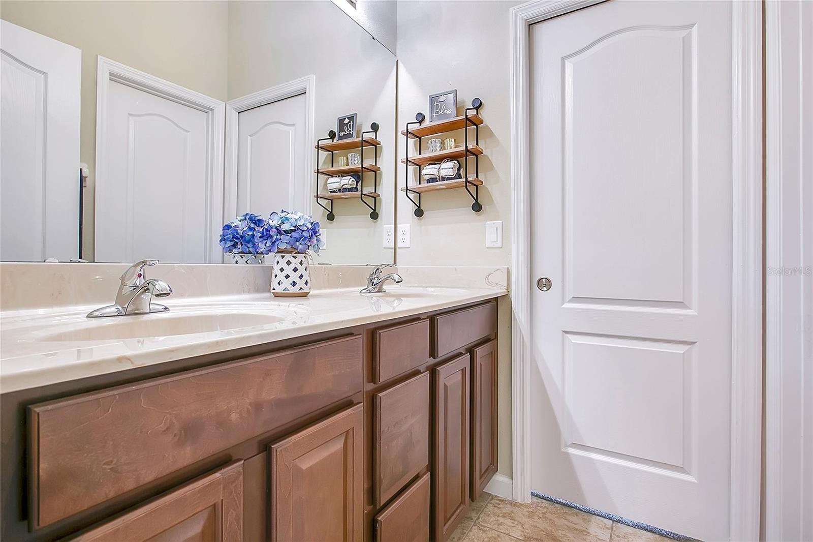 VINEYARD - Residential