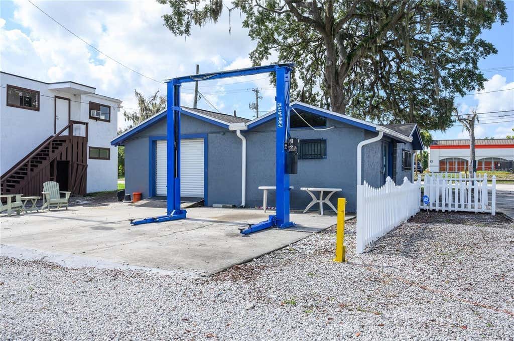 Photo of 377 E State Road 434, Longwood, FL 32750 (MLS # O6419773)