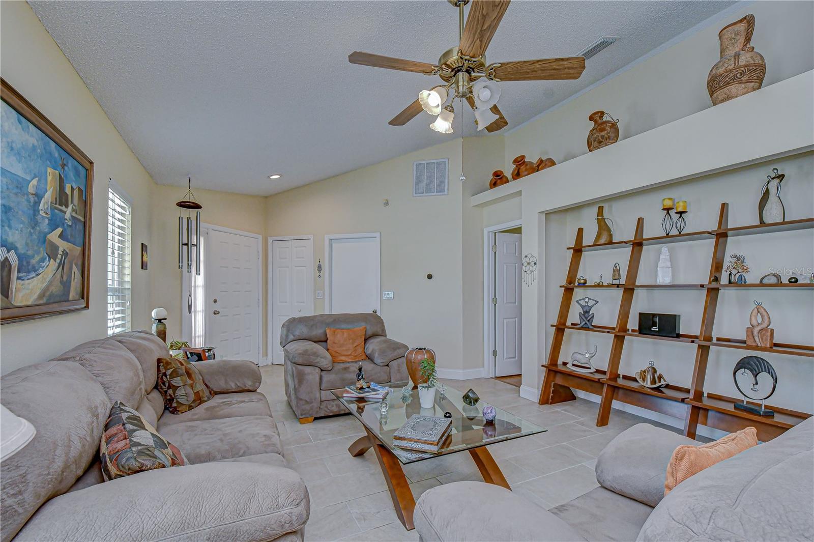 1721 TROPICANA WAY