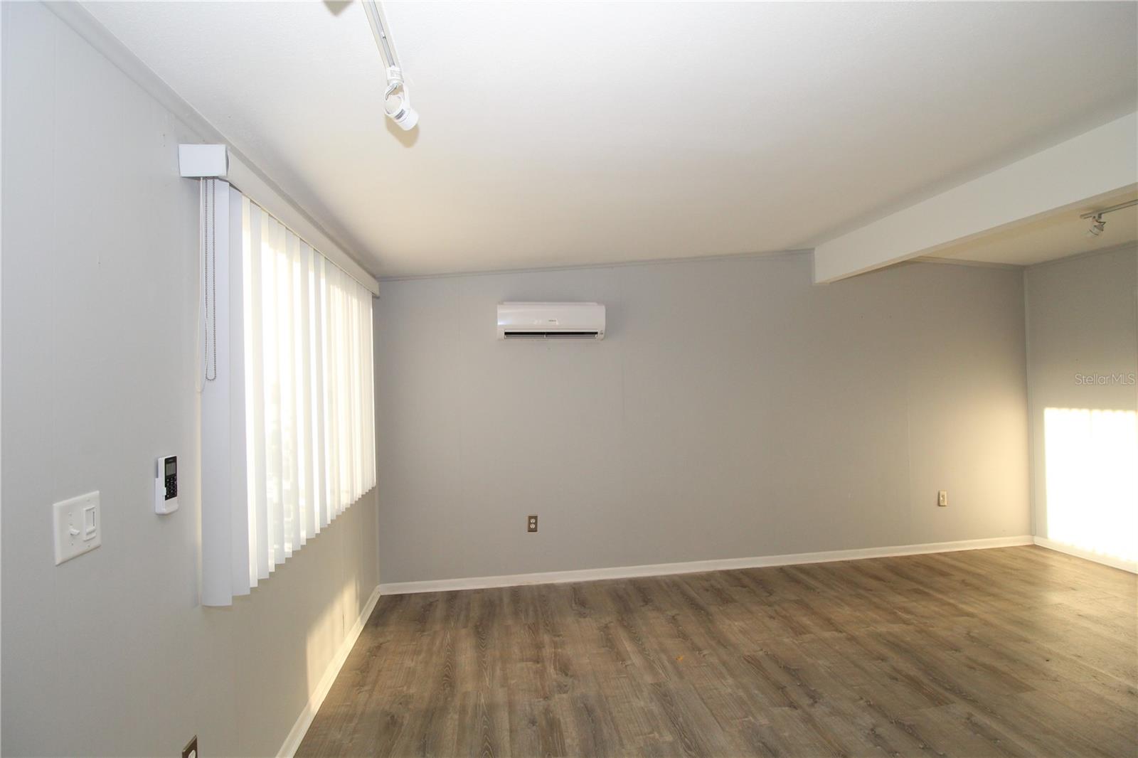 DEL WEBBS SUN CITY FLORIDA UN - Residential Lease