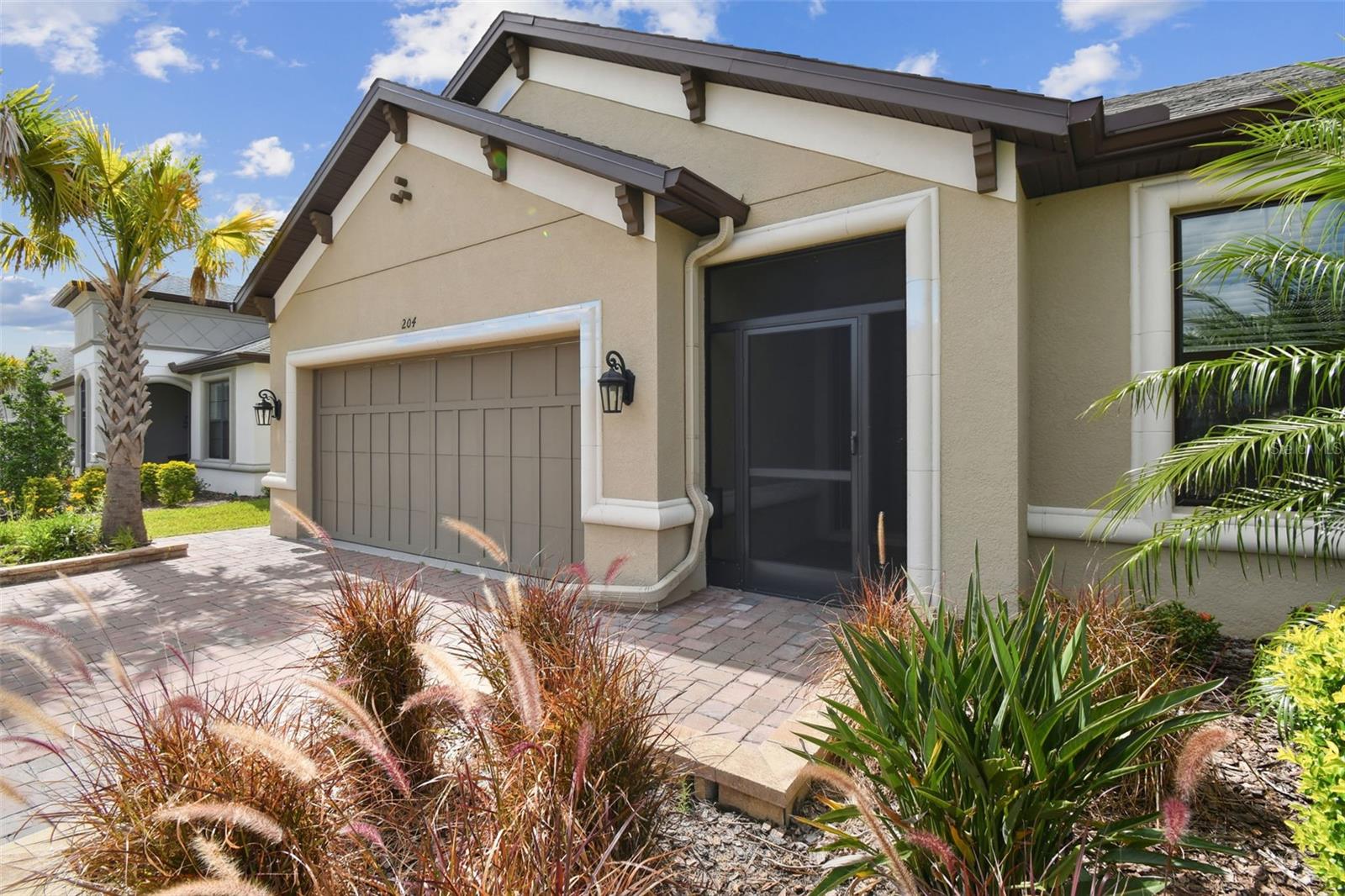 204 BELLA CORTINA DR