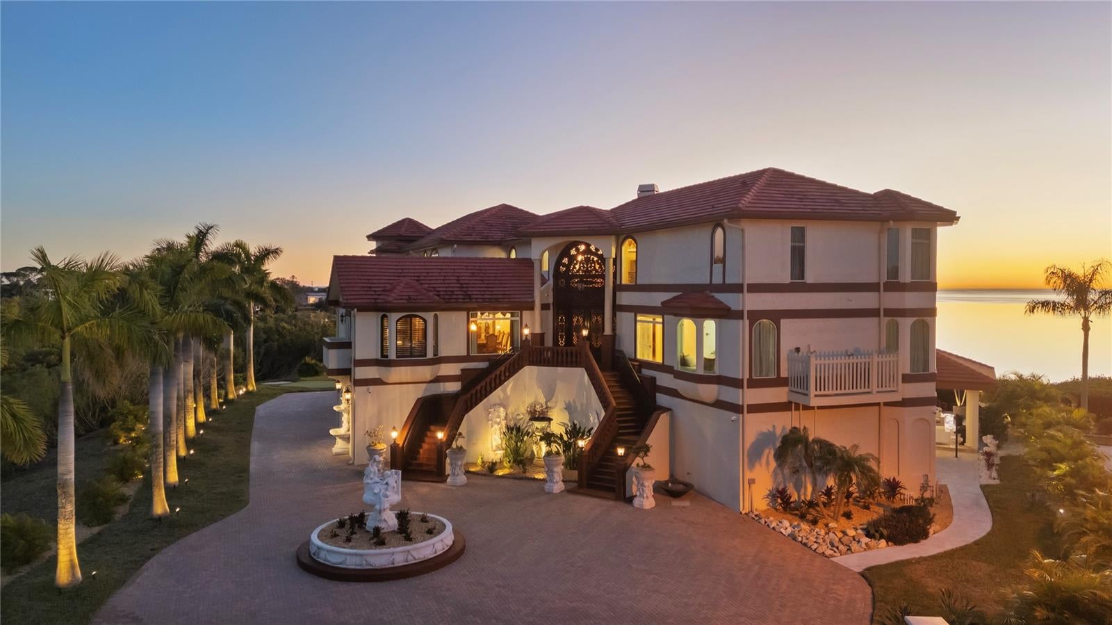 2115 ALEXIS COURT