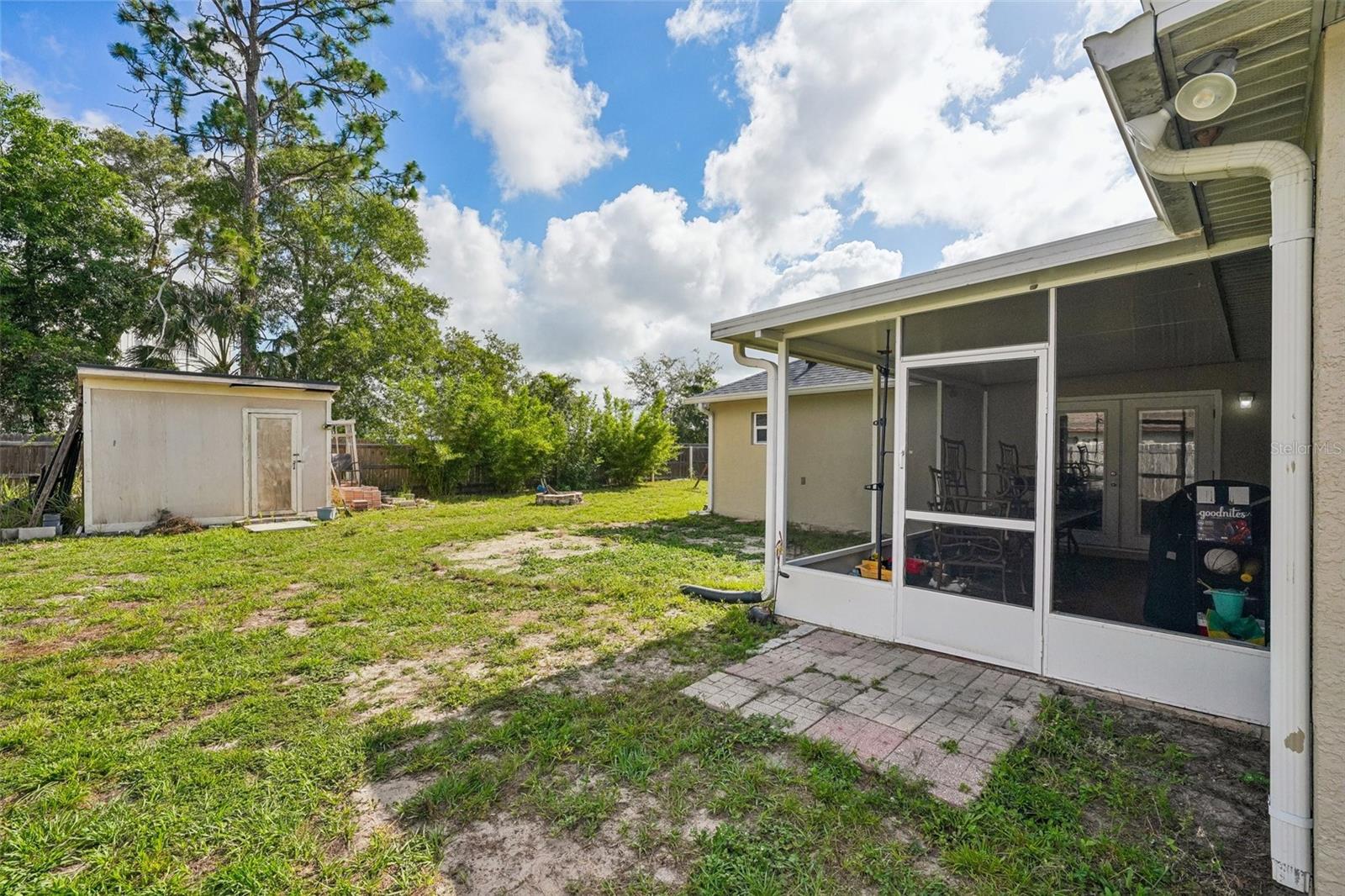 SPRING HILL - Residential