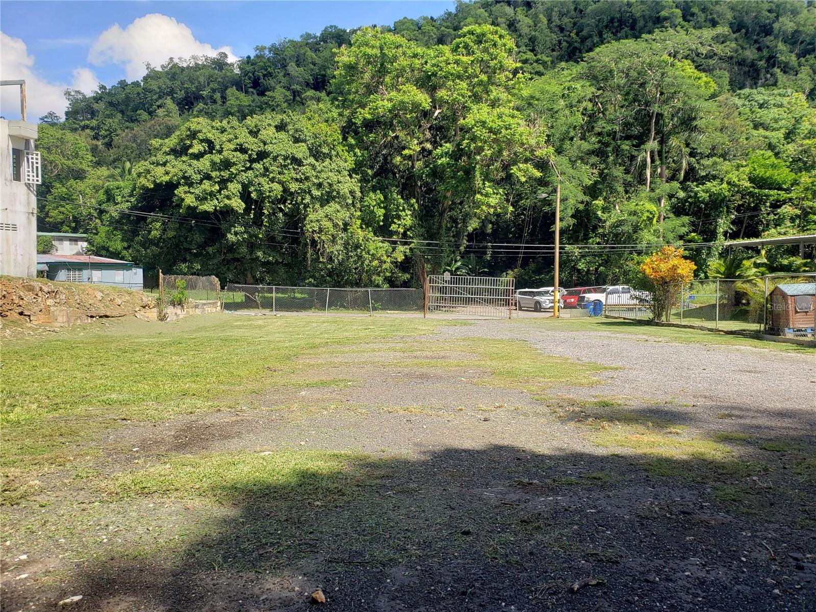 KM 1.7 PR-666 ROAD LOT 1