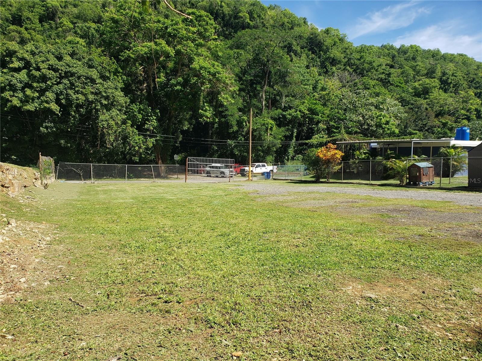 KM 1.7 PR-666 ROAD LOT 1