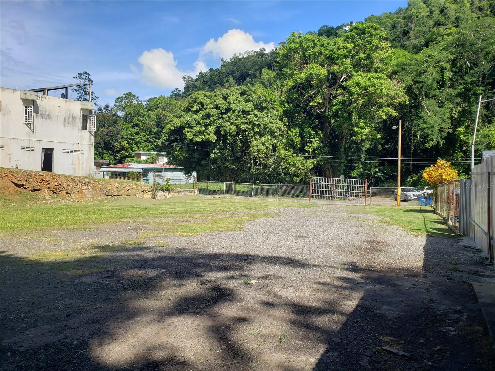 KM 1.7 PR-666 ROAD LOT 1