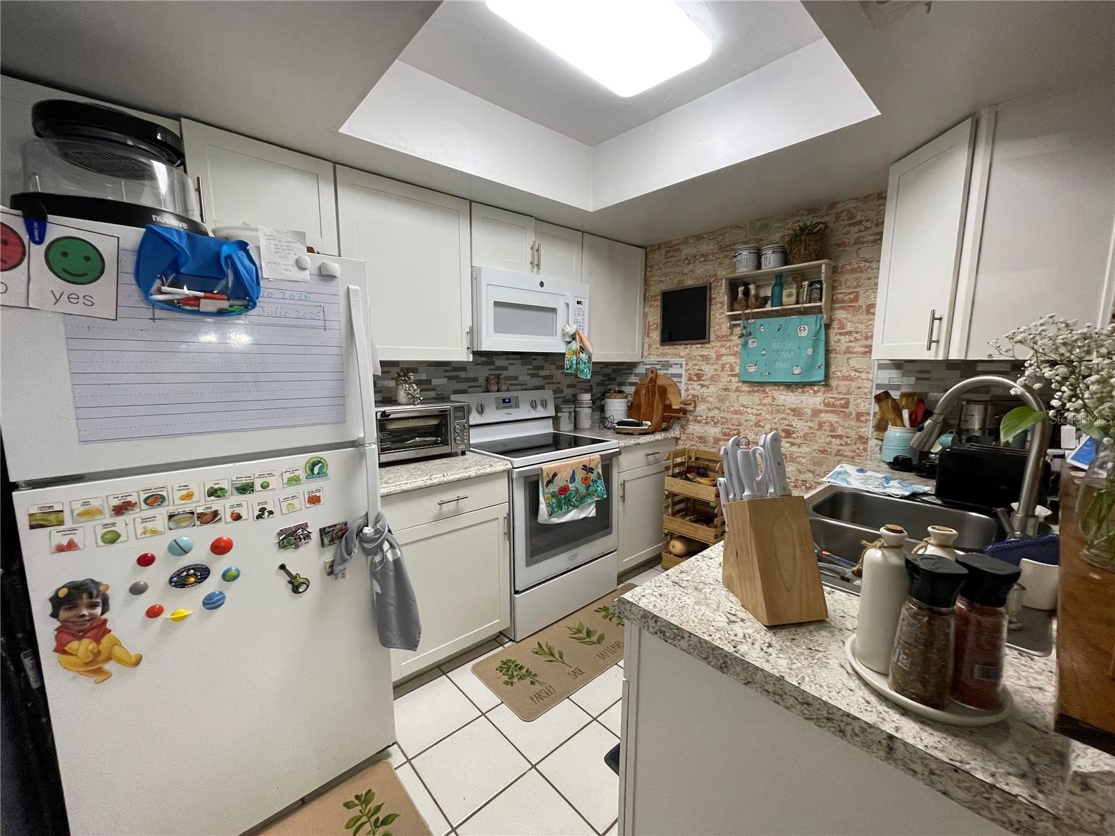 7200 SW 8TH AVENUE P102