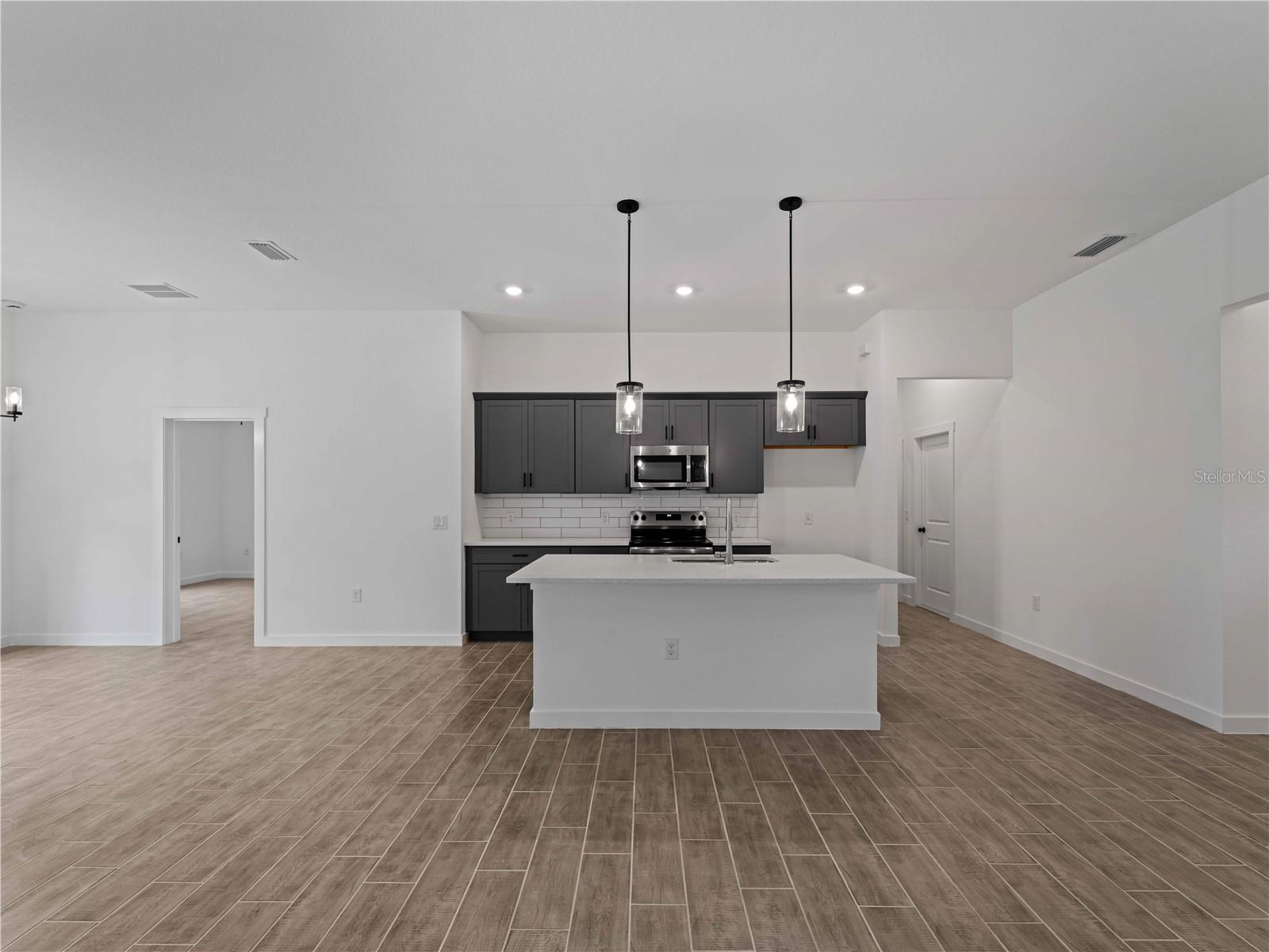 PORT CHARLOTTE 16TH ADD 01 PT REP - Residential