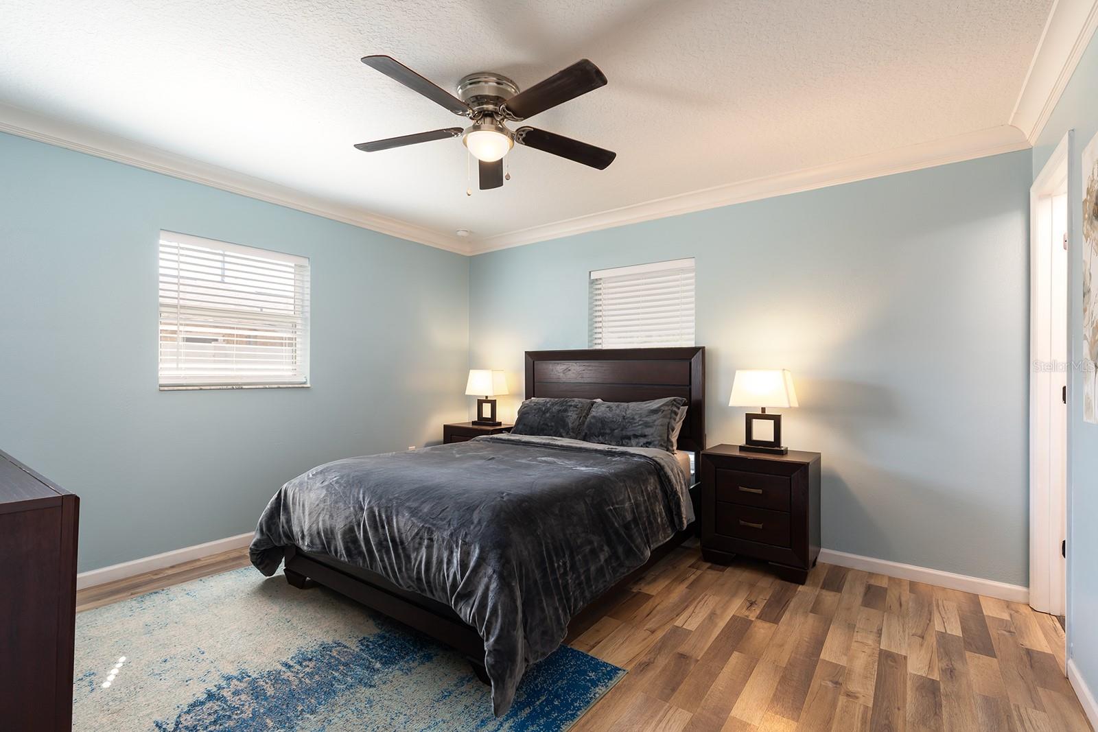 WESTERN SHORES - Residential