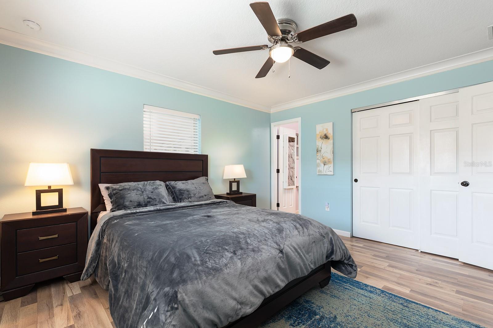 WESTERN SHORES - Residential