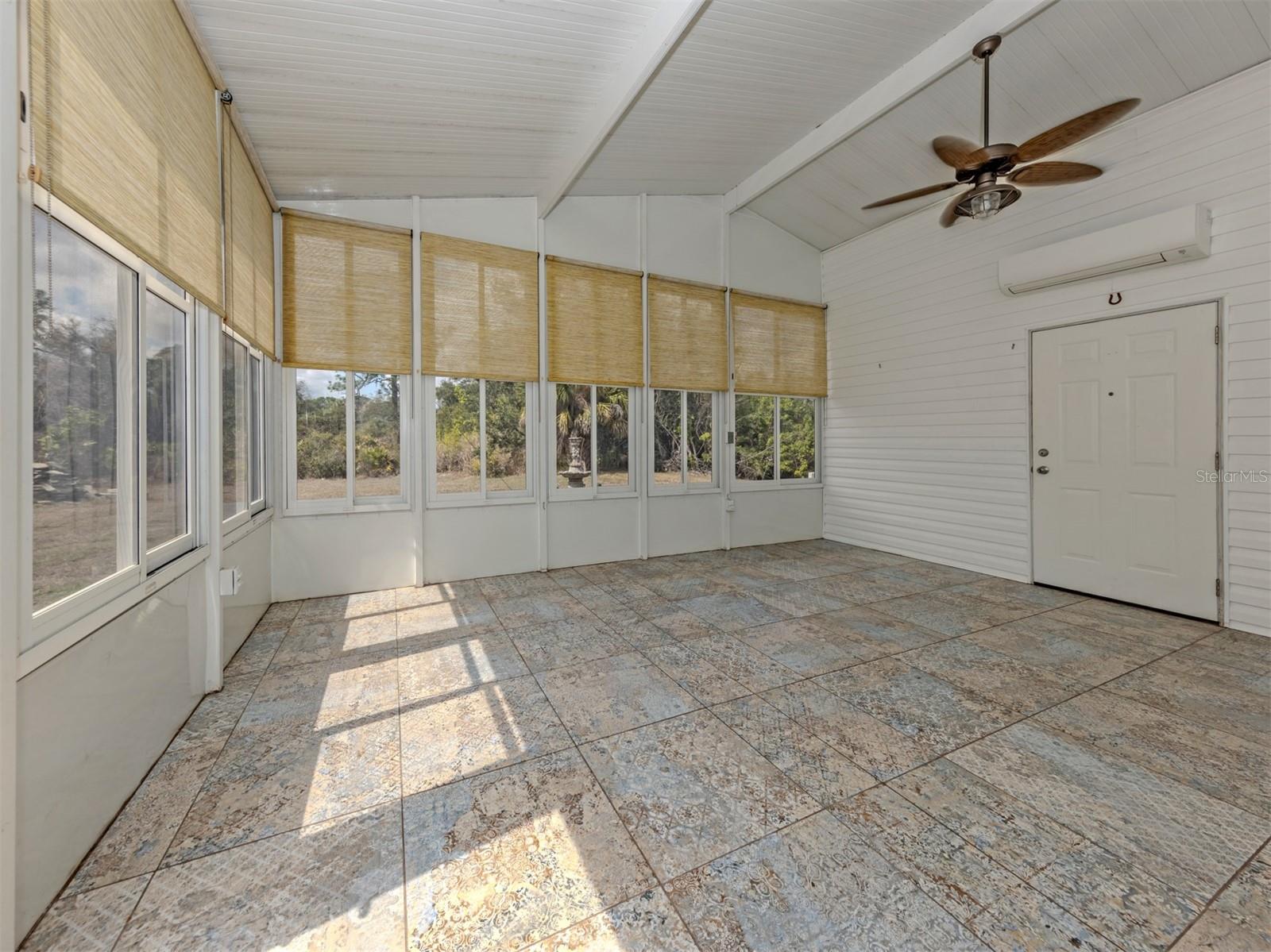 HARBOR ISLES IV - Residential