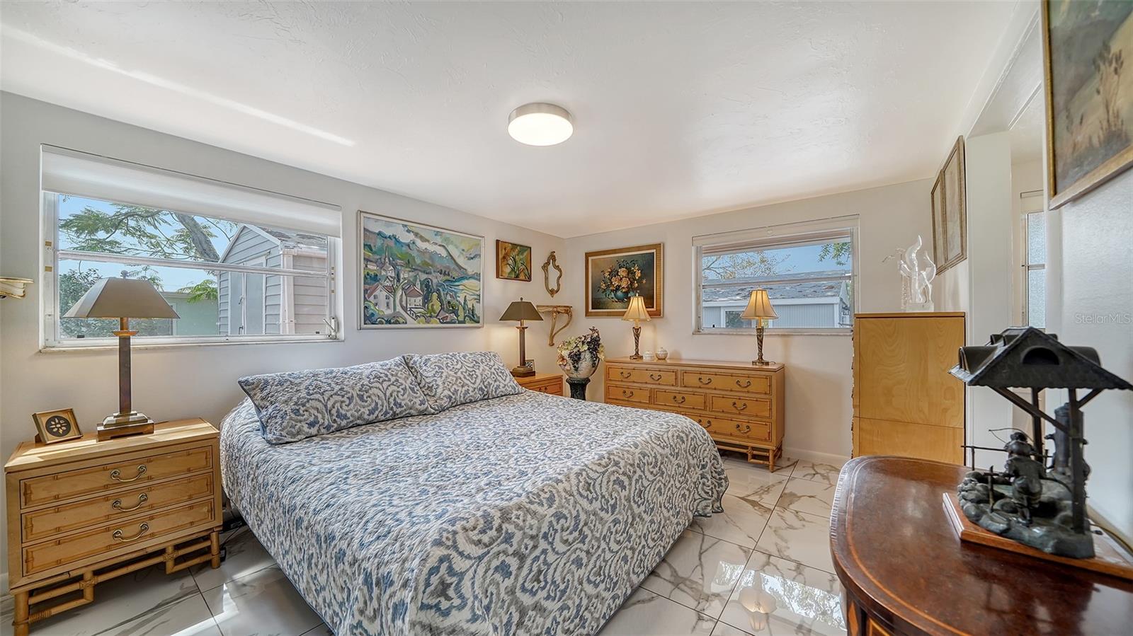 WATERFRONT ESTATES - Residential Lease