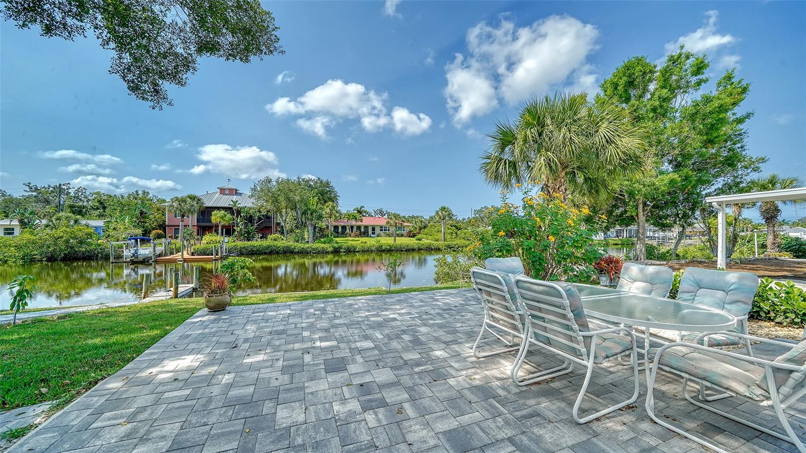 WATERFRONT ESTATES - Residential Lease