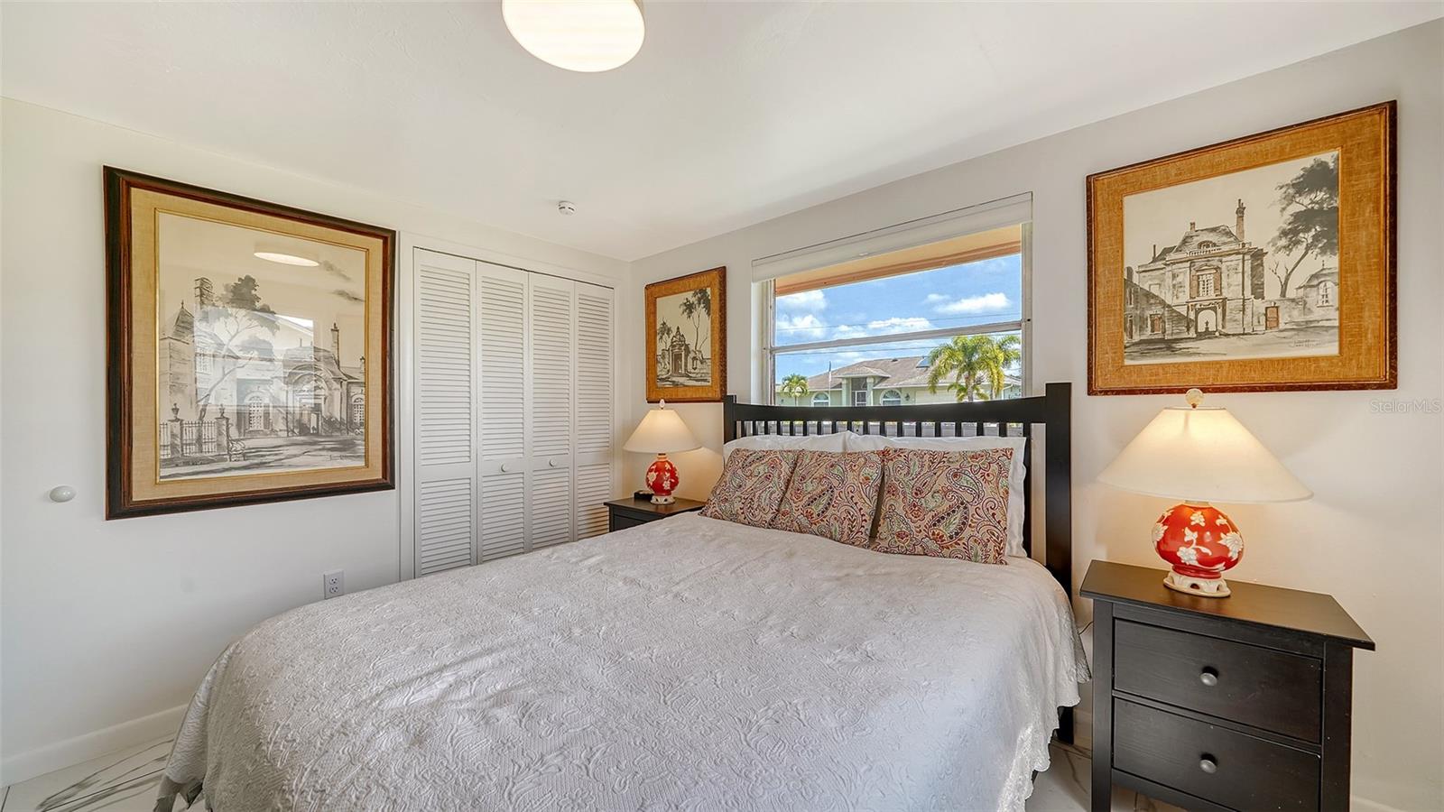 WATERFRONT ESTATES - Residential Lease
