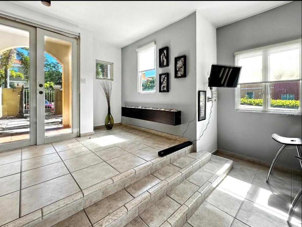 AQUABELLA - Residential