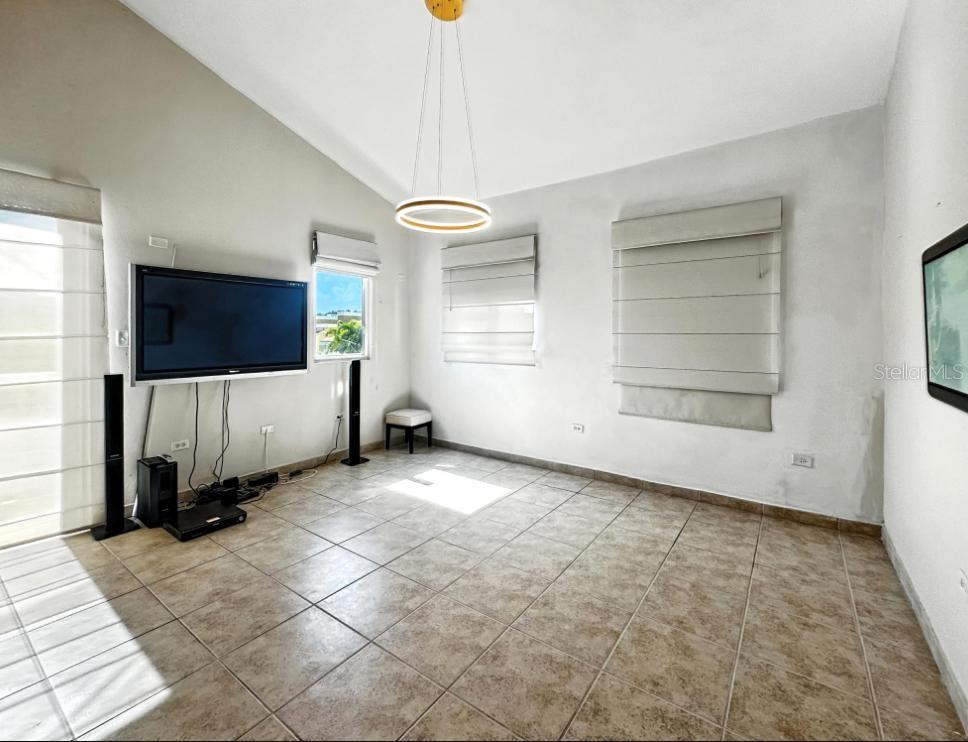 AQUABELLA - Residential