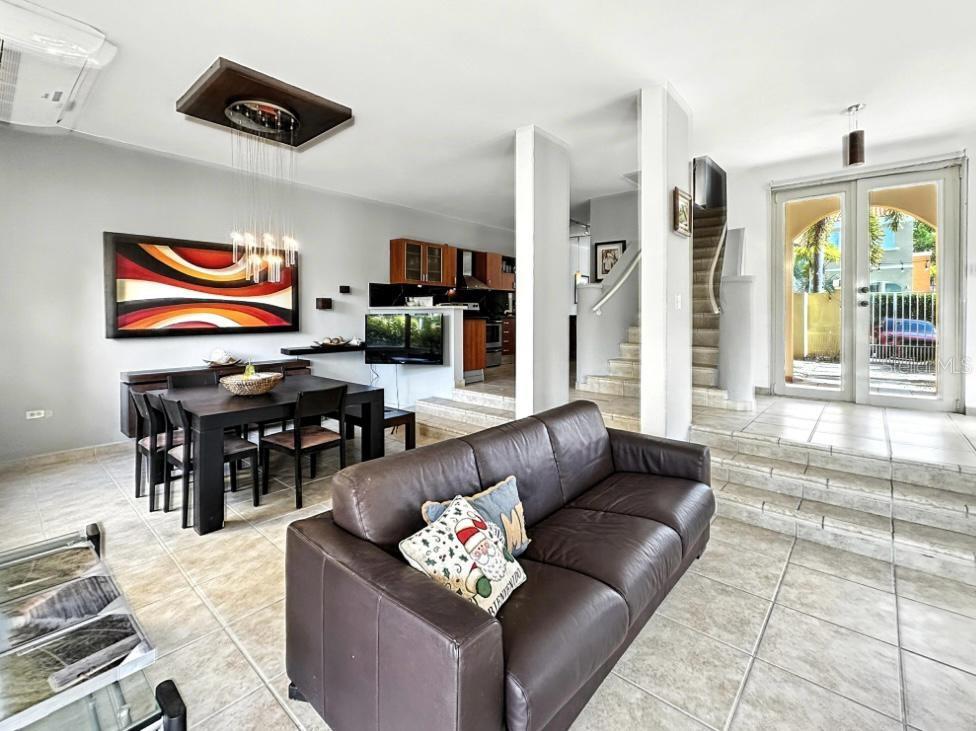 AQUABELLA - Residential