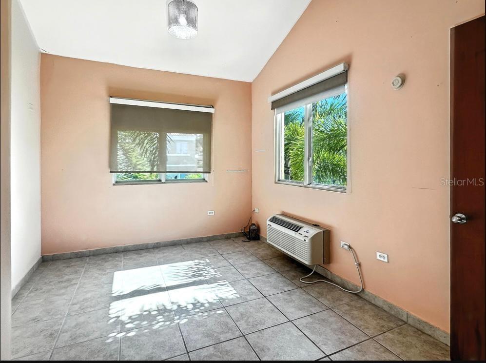 AQUABELLA - Residential