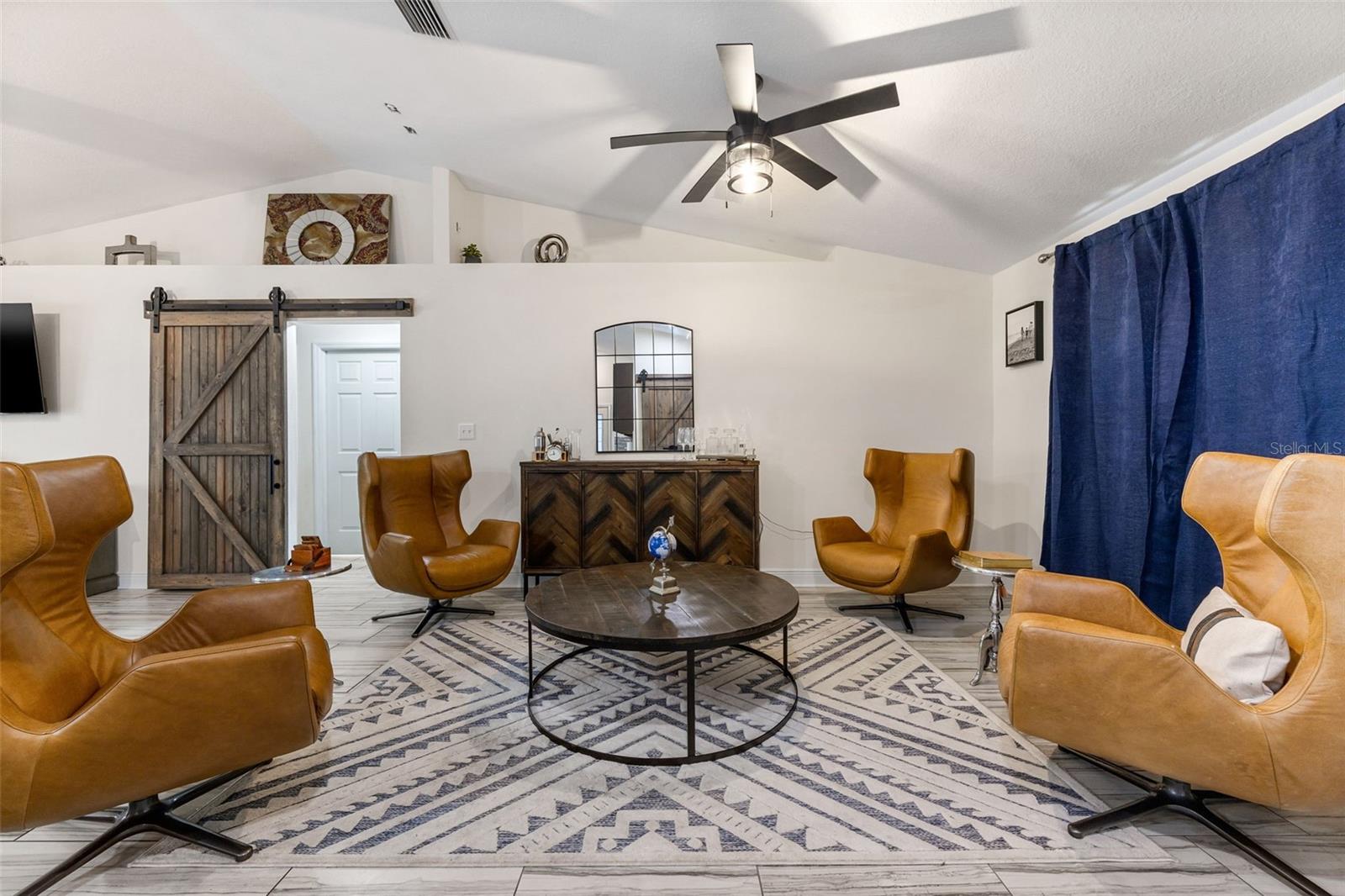 COLONIAL HILLS PH 01 - Residential