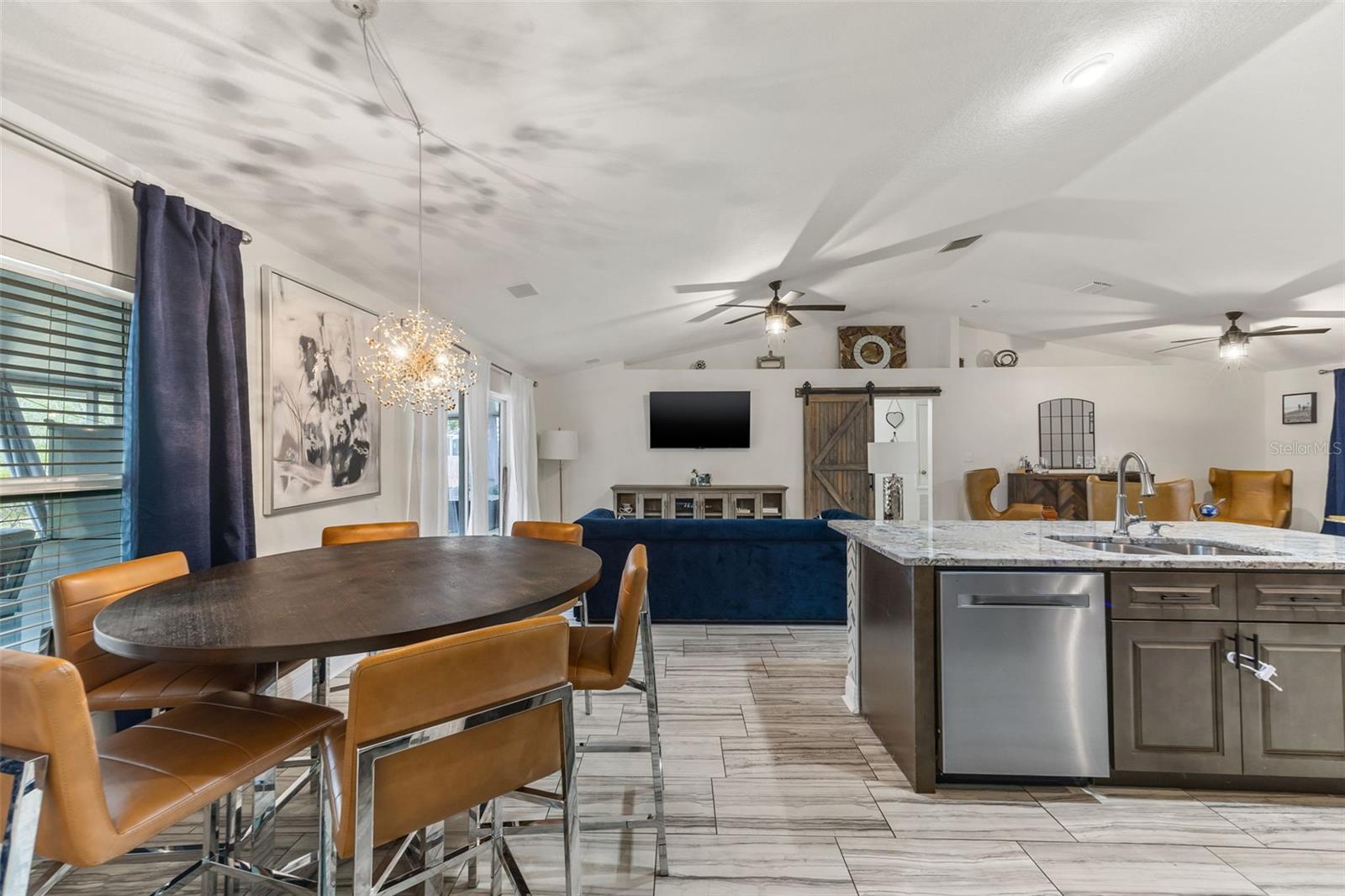 COLONIAL HILLS PH 01 - Residential