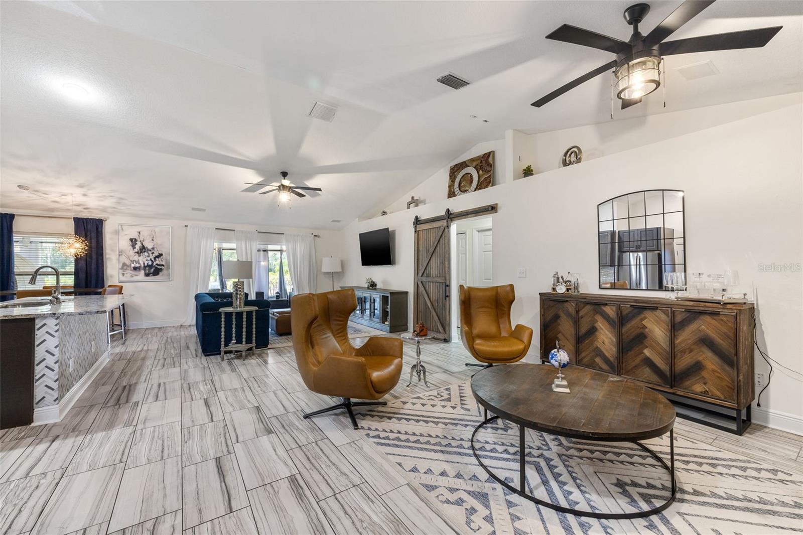 COLONIAL HILLS PH 01 - Residential